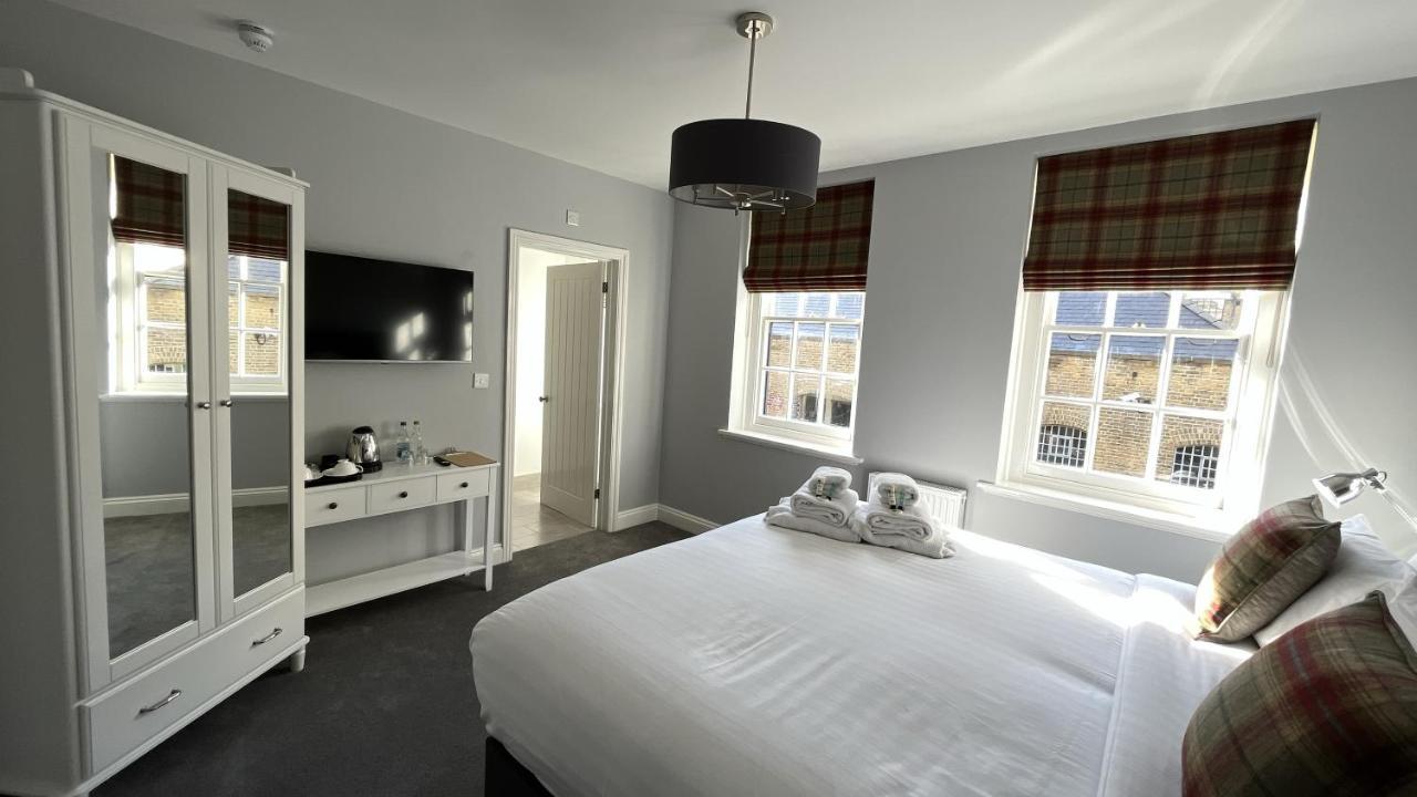 Superior King Room,1231190849:JPEG